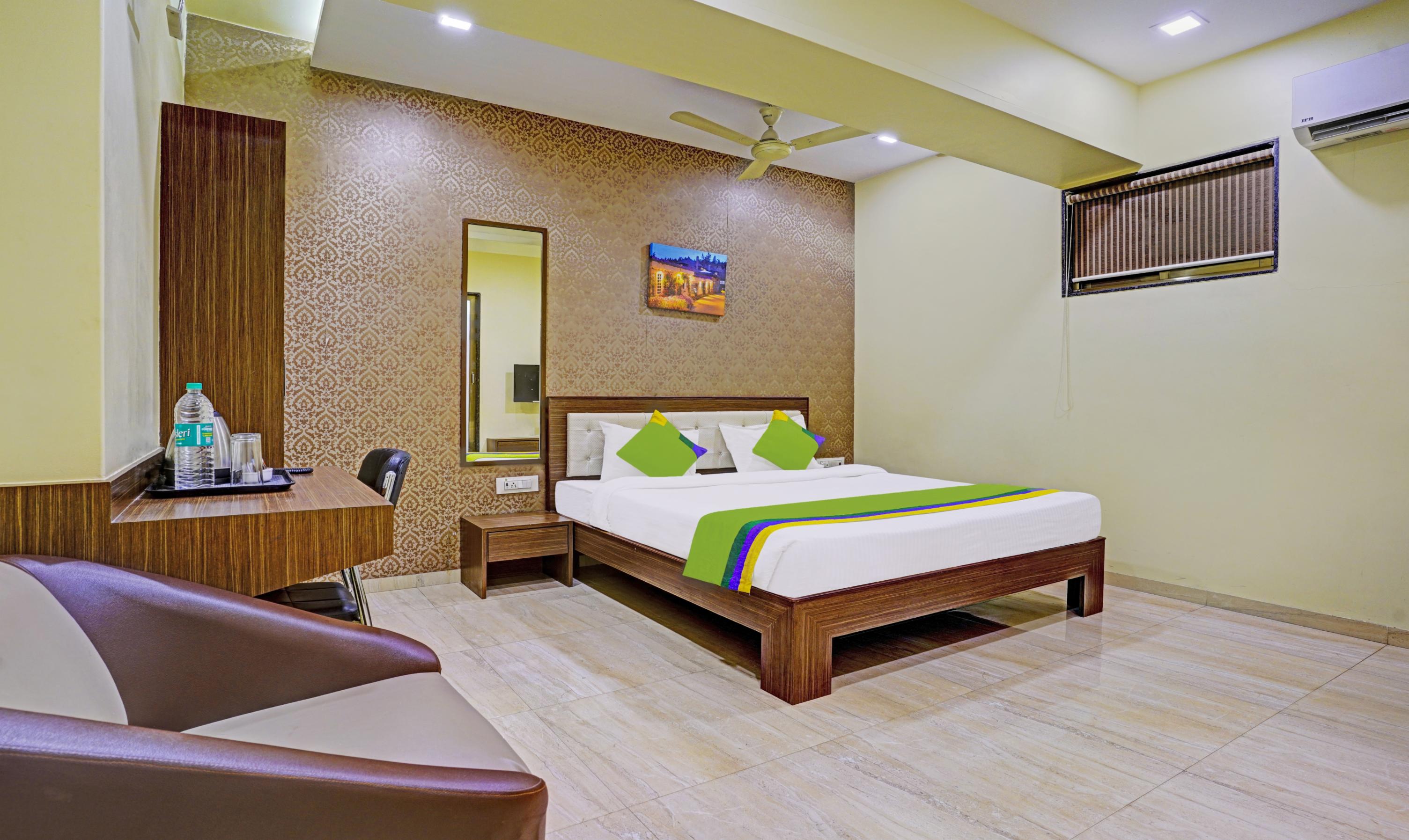 Treebo De Grandeur Anand Nagar Room Type - Standard Room