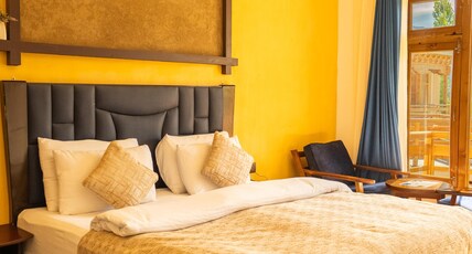 The hill crest hotel Room Type - Deluxe Room