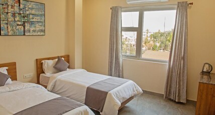 Grey House Inn Room Type - Luxury Twin Bedroom