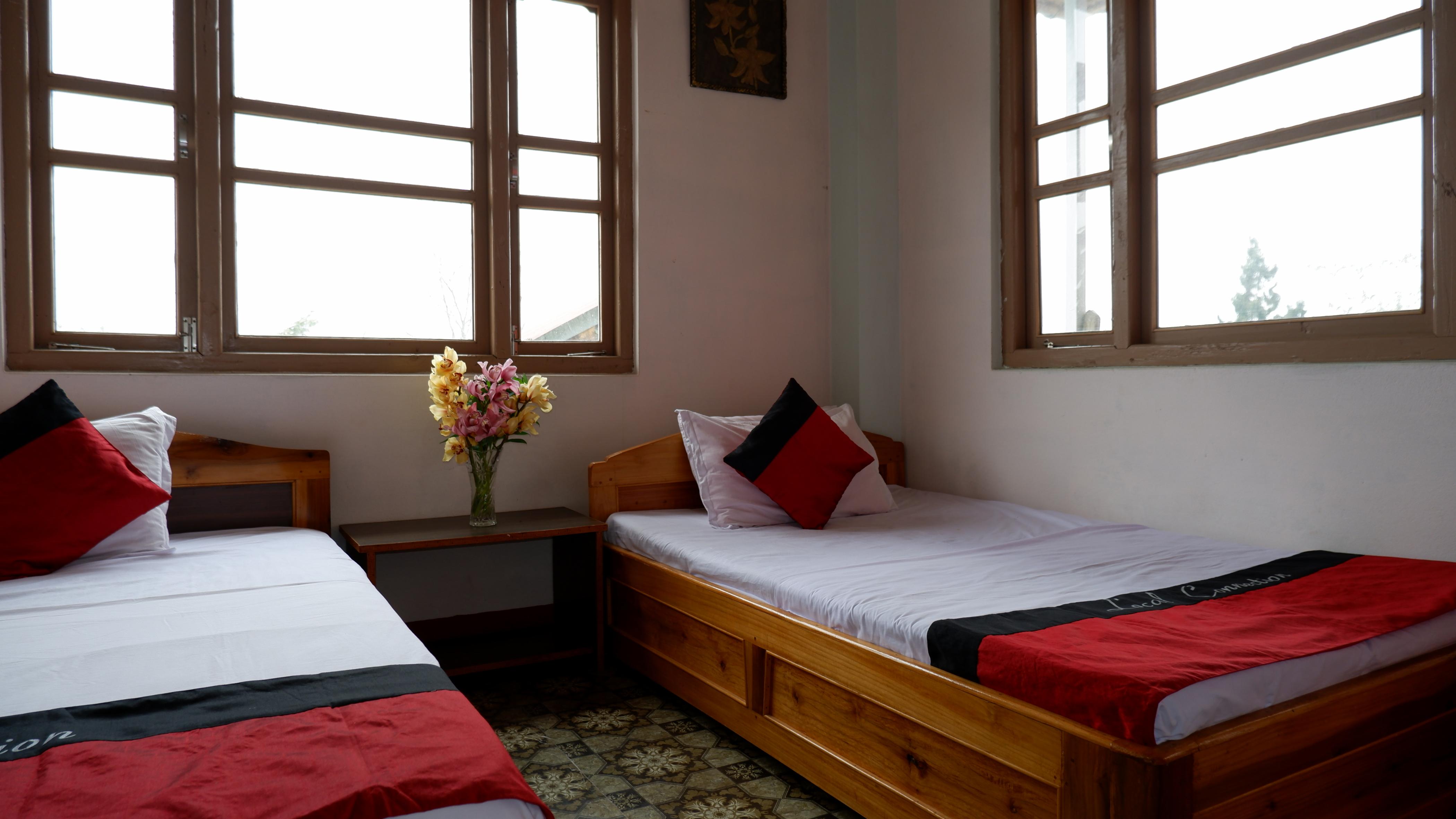 Local Connection - Shalom Homestay - Tap to explore photos