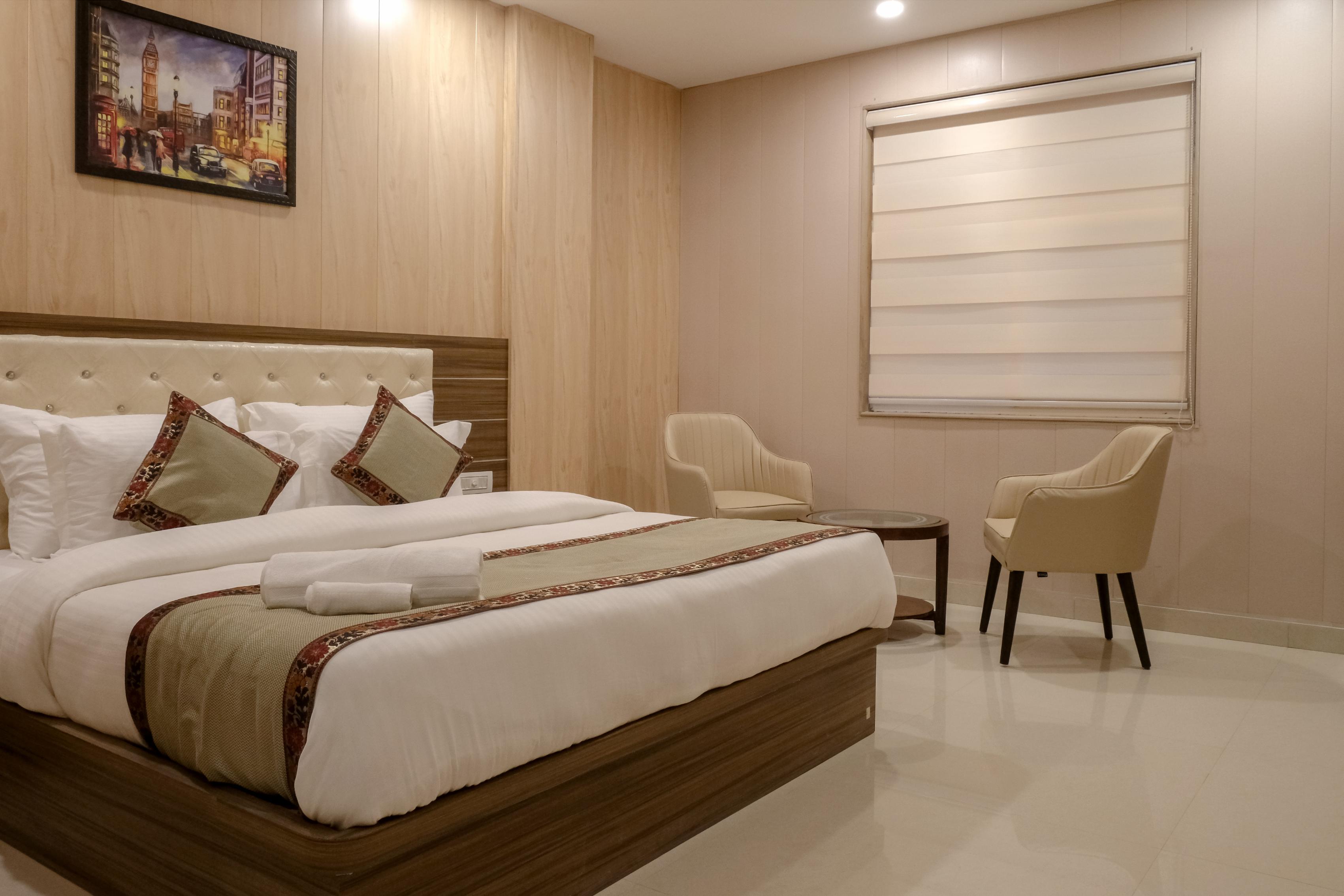 Hotel Sri Balaji - Tap to explore photos