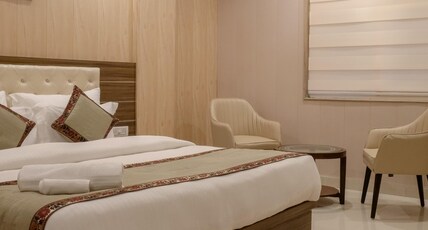 Hotel Sri Balaji Room Type - Deluxe