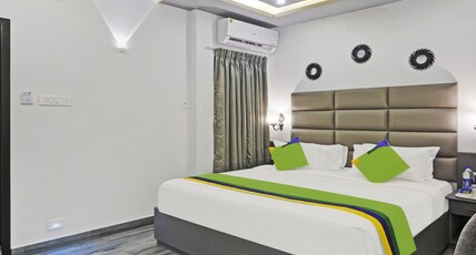 Treebo Premium Raffis' Andalusia Bay Way Room Type - Standard Room