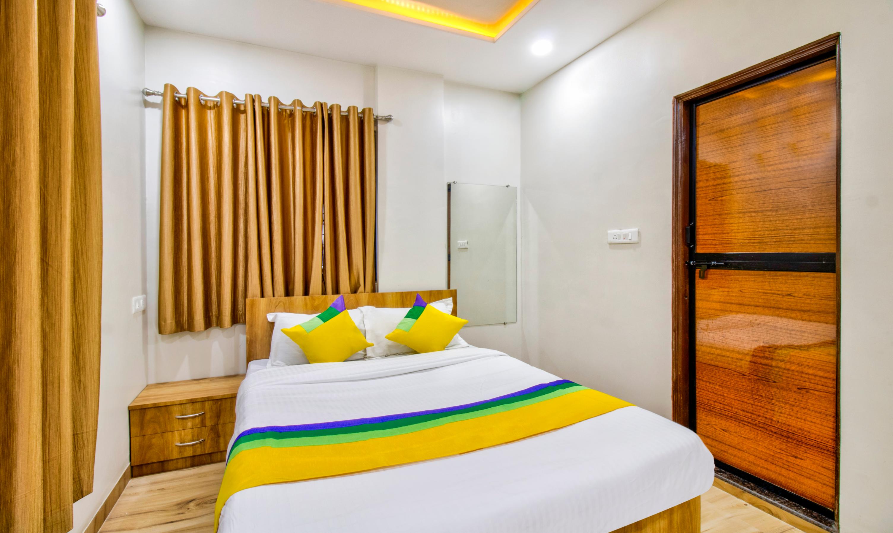 Itsy Hotels Shri Guru Service Apartment - Tap to explore photos