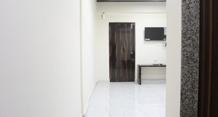 Hotel Star Inn Room Type - Deluxe AC Room
