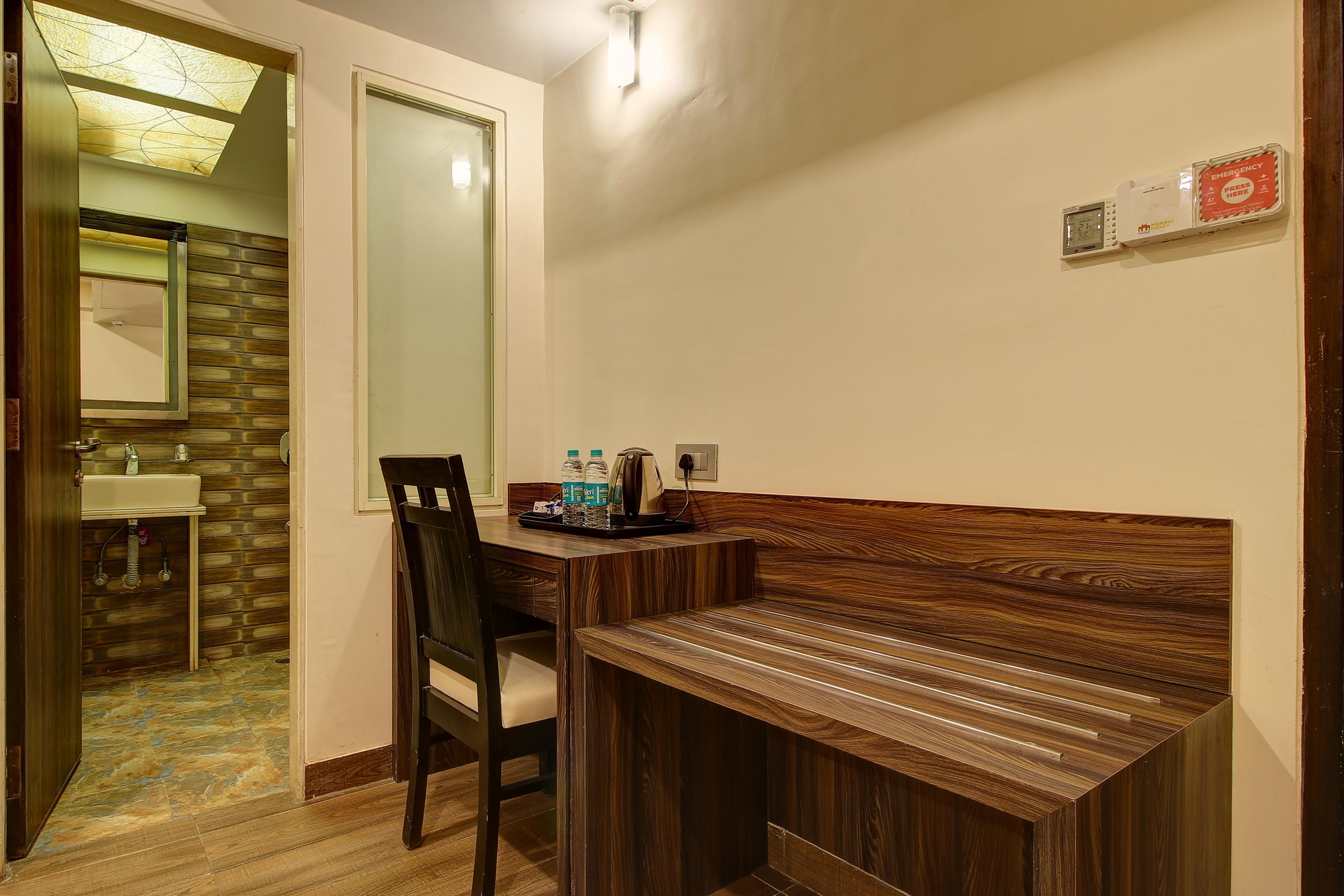 Hotel Mumbai House Juhu, Santacruz West - Tap to explore photos