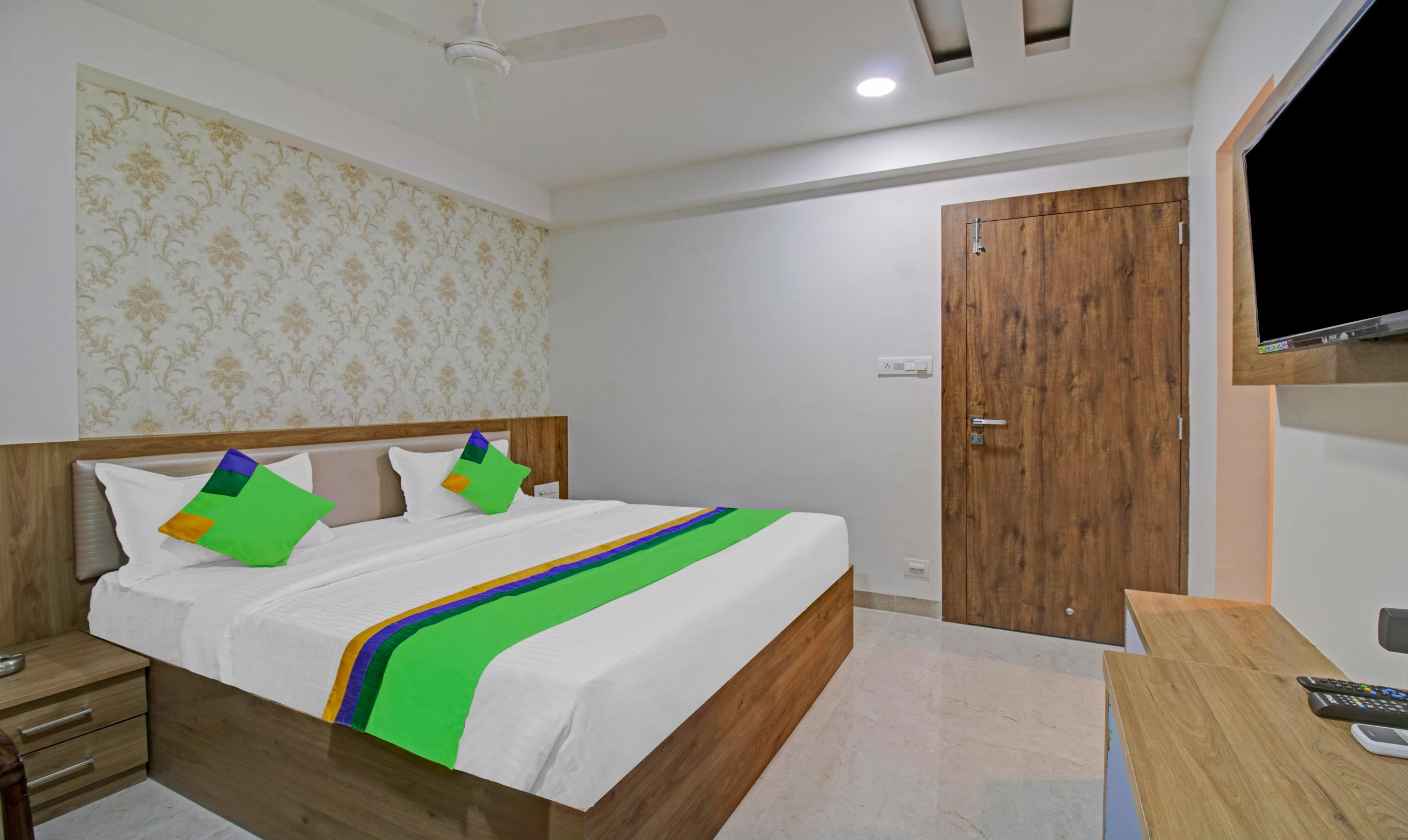Treebo Chandraprasth Residency - Tap to explore photos