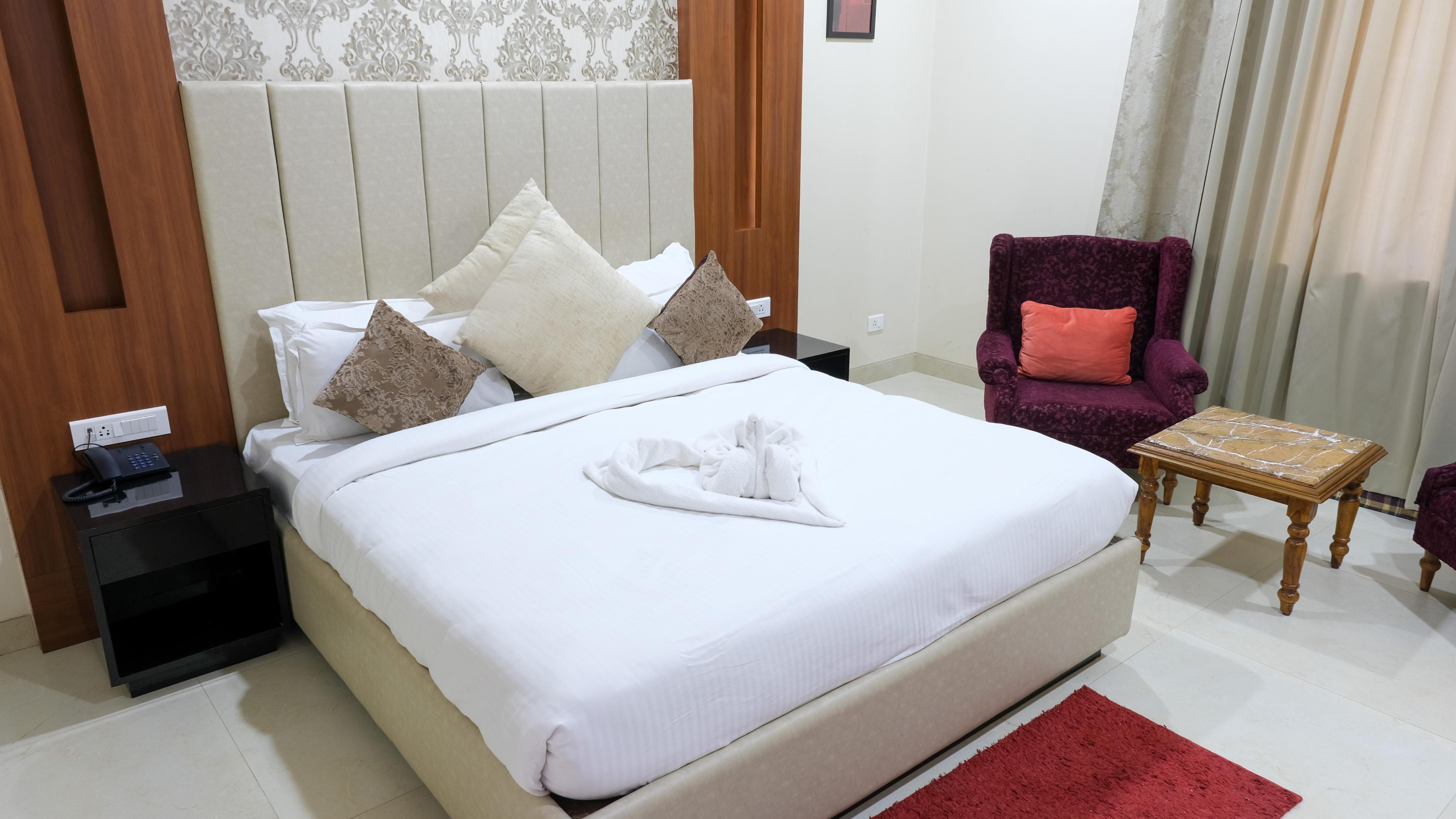 Amritam Palace Room Type - Deluxe Room