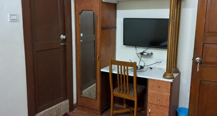 Arihant Palace Hotel Room Type - Semi Deluxe Room