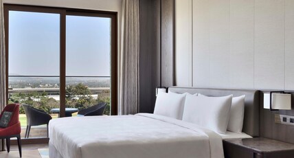 JW Marriott Bengaluru Prestige Golfshire Resort and Spa Room Type - Executive Club Room, Executive lounge access, Guest room, 1 King, Balcony JW Marriott Bengaluru Prestige Golfshire Resort and Spa Room Type - Executive Club Room, Executive lounge access, Guest room, 1 King, Balcony