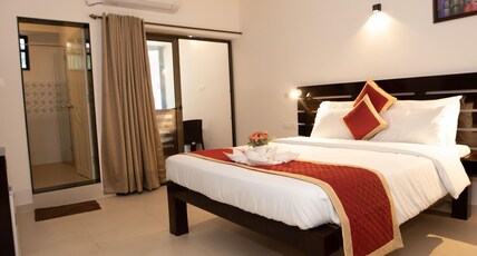 The Woodside Inn Room Type - DELUXE POOL VIEW ROOM WITH EXTRA BED