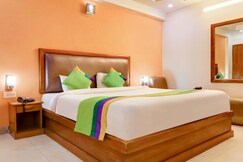 Treebo Calista, Patel Nagar