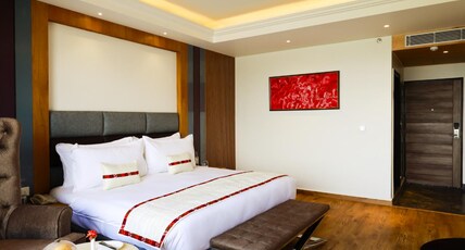 juSTa Cliffend Resort & Spa Mashobra Shimla Room Type - Deluxe Room With Private Balcony