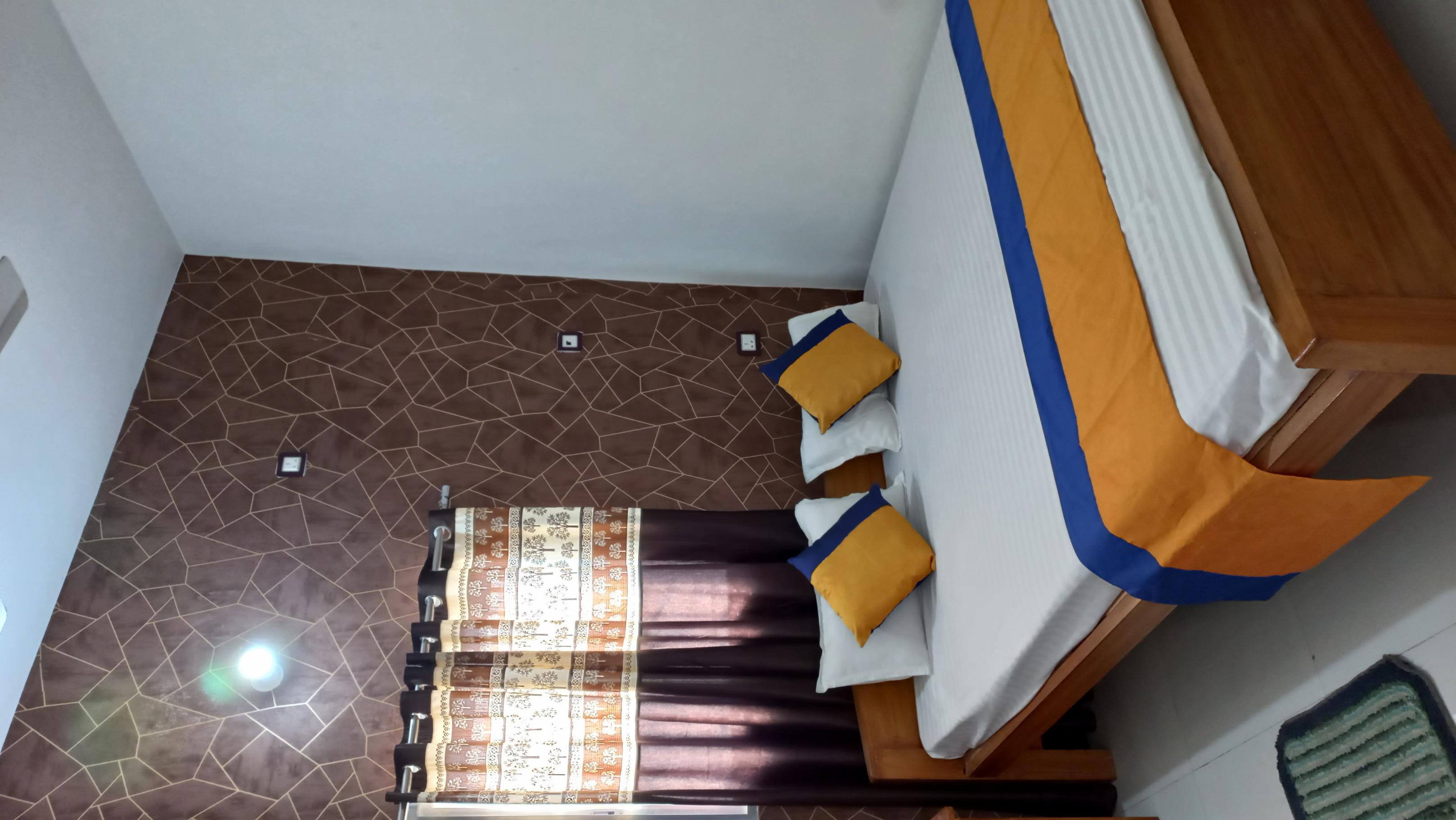 Hotel Modern Palace Room Type - Deluxe AC
