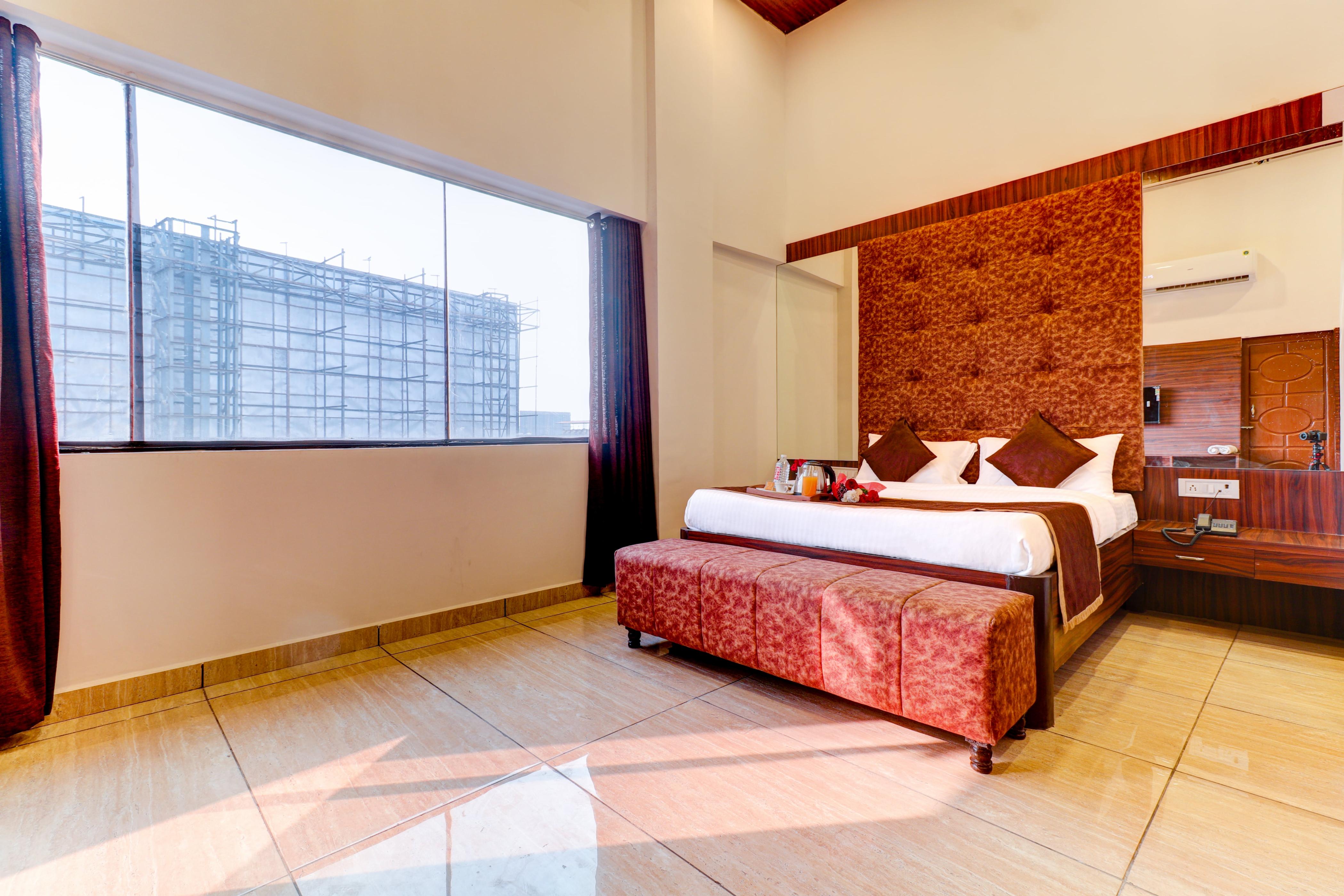 Hotel Amantran - Tap to explore photos