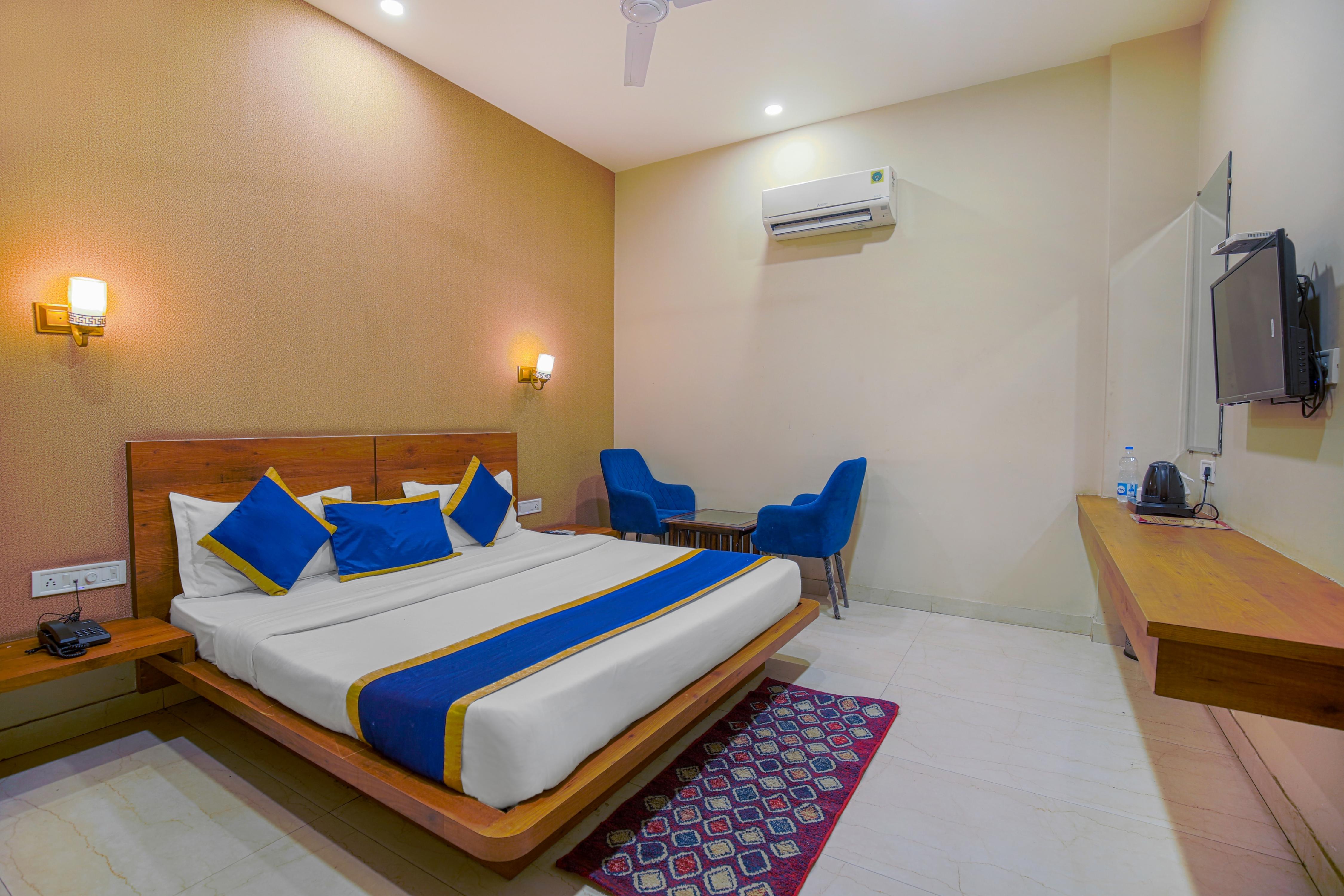 Hotel Grand Fortune Room Type - Deluxe Room