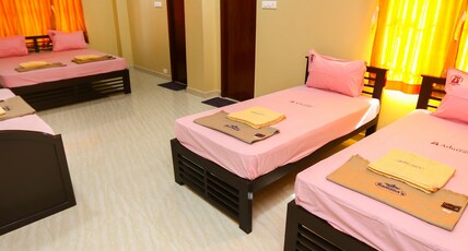 RAMANA'S HOME STAY - Apartment Hotel Kumbakonam Room Type - Family Interconnected Room