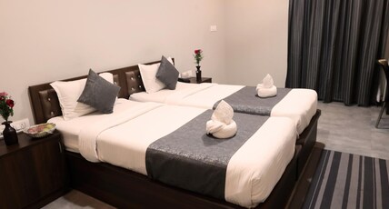 De Royale Sapphire Suites Room Type - Deluxe Twin Room