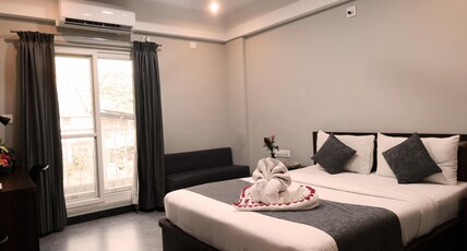 De Royale Sapphire Suites Room Type - Executive Room