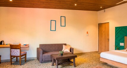 Zostel Plus Lonavala Room Type - Deluxe Private Room
