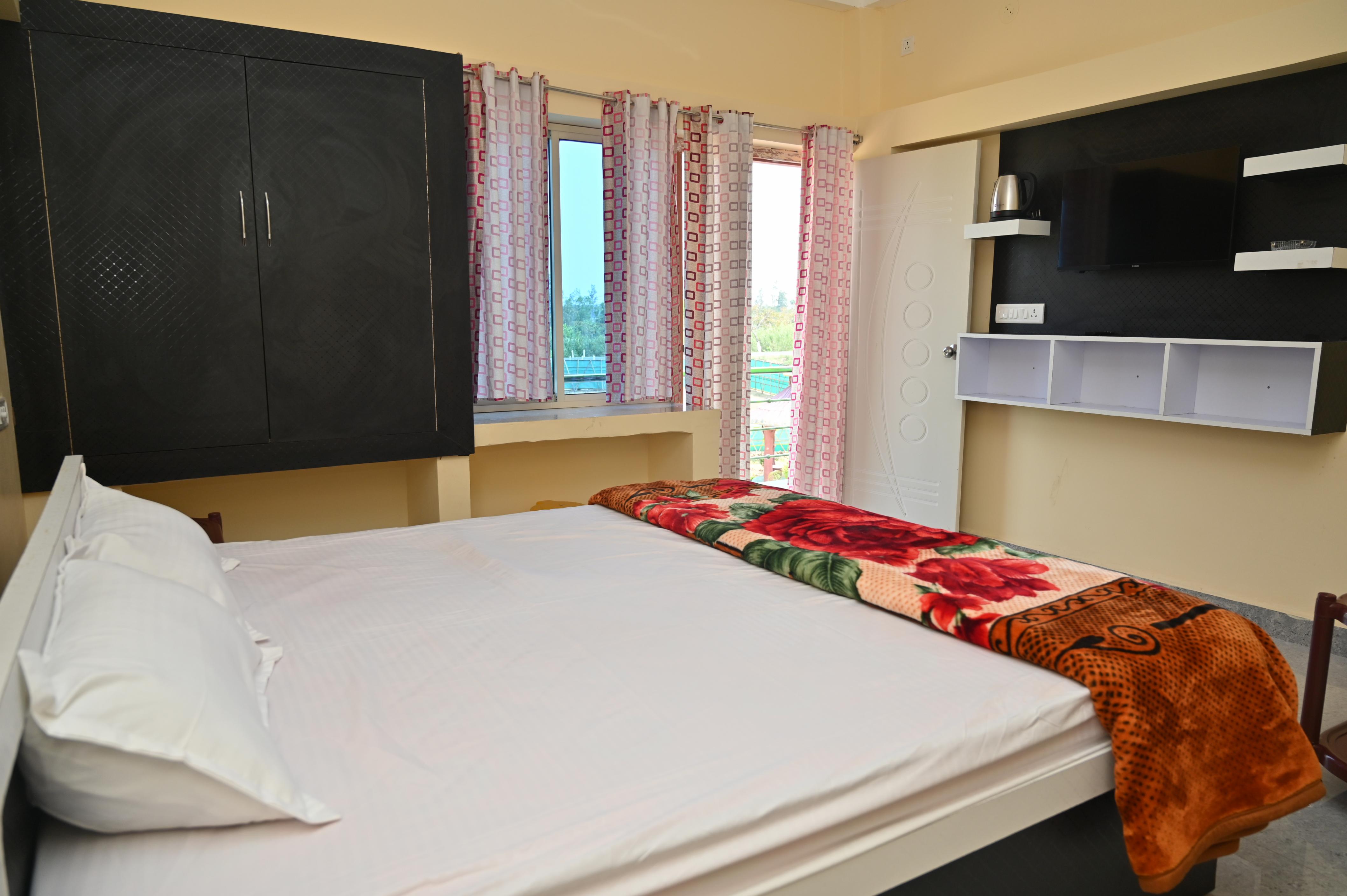 Jungle Avengers Resort Bhitarkanika Room Type - Deluxe single room- Kingfisher