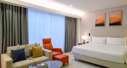 DoubleTree by Hilton Jeddah Al Andalus Mall Room Type - KING ACCESSIBLE STUDIO