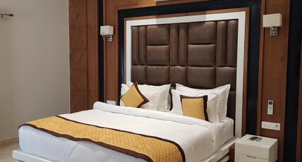 Club 21 - Sariska Fun City Room Type - Premium Club Room