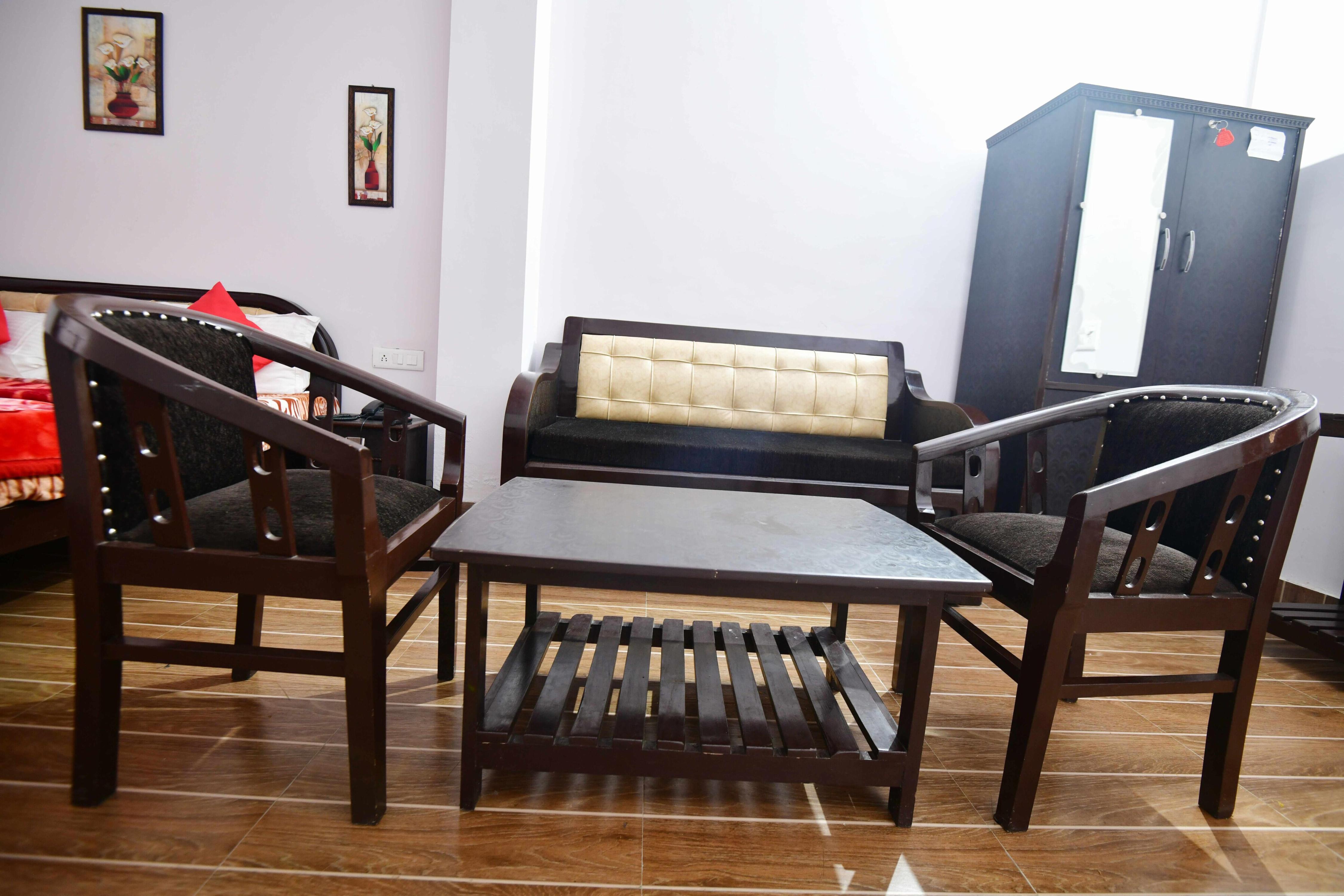 Hotel Mount Pleasant - Tap to explore photos