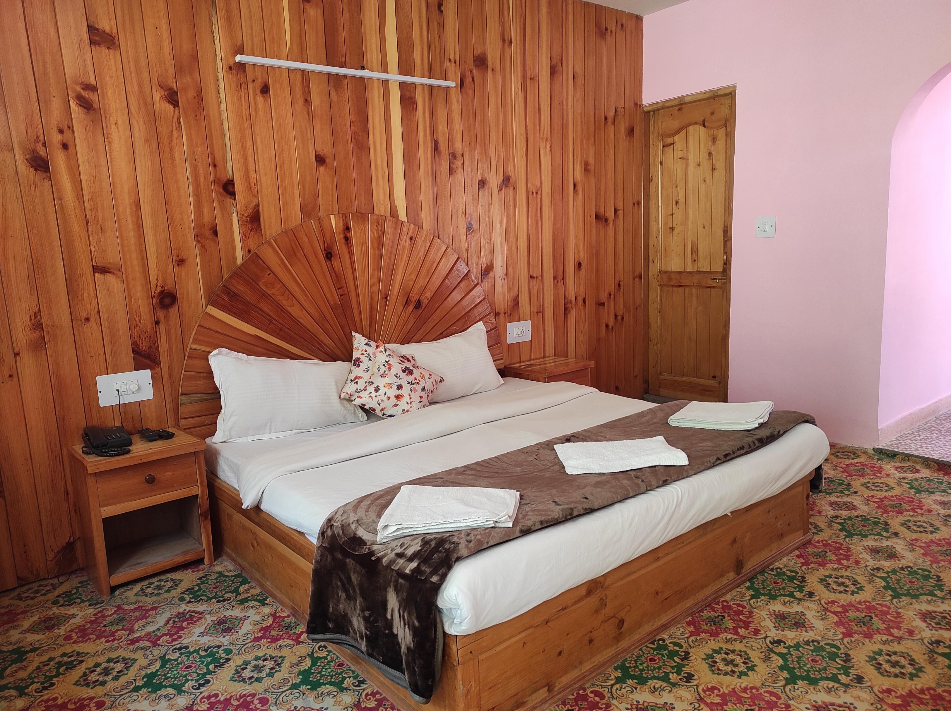 Hotel O Forest Retreat - Tap to explore photos