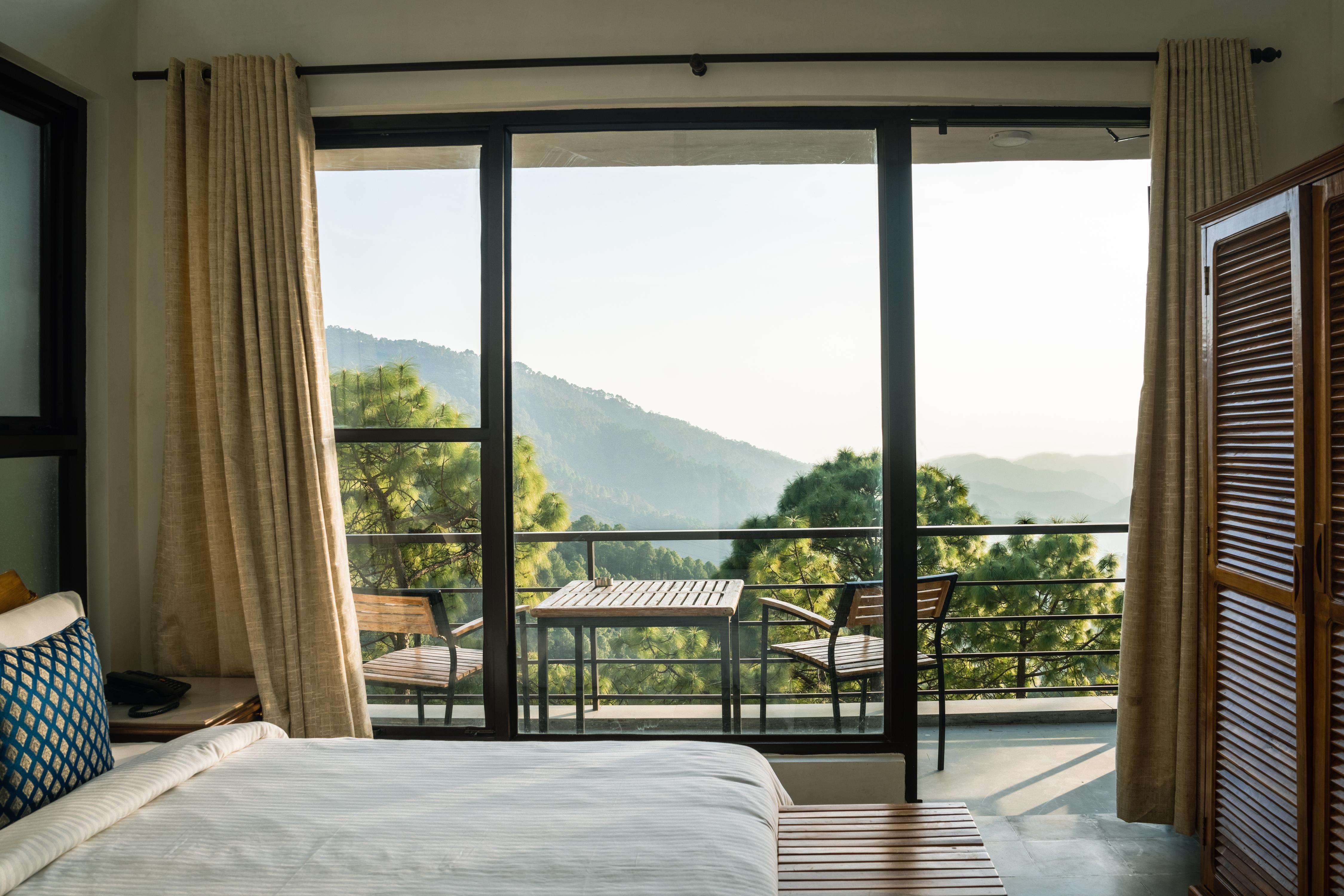 Blusalzz Escapade Lansdowne Room Type - Pine Forest Room with Balcony