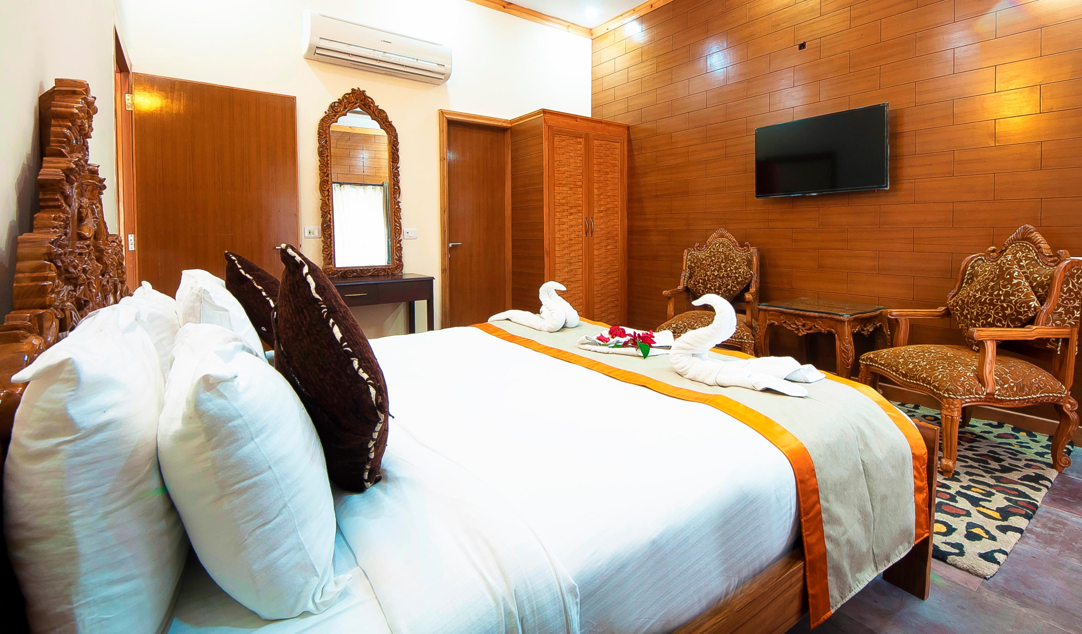 Rega Tuskars Riverside Resorts - Tap to explore photos