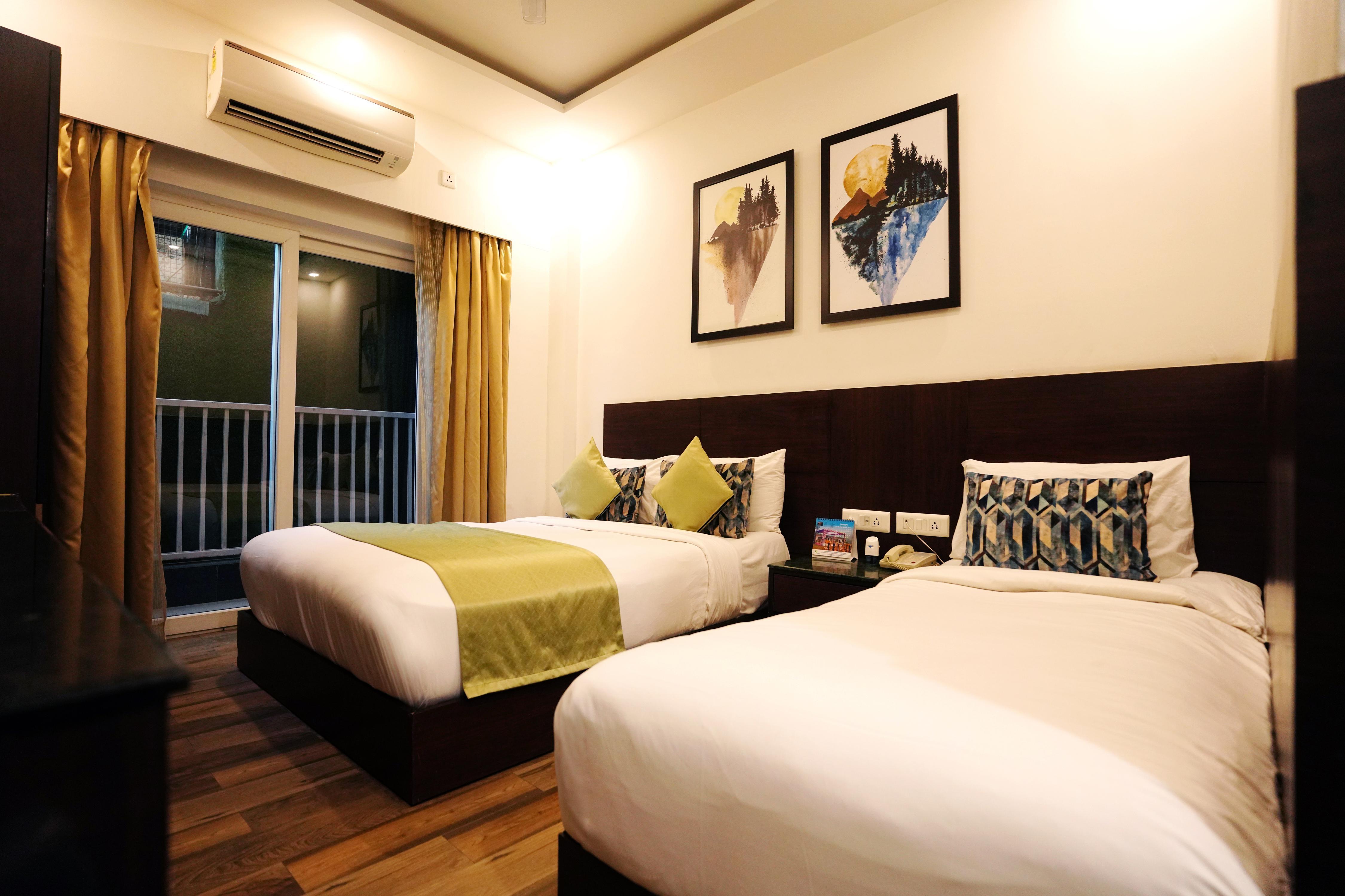 N3N Ganga Retreat by Stotrak Room Type - Executive Triple Room with Balcony