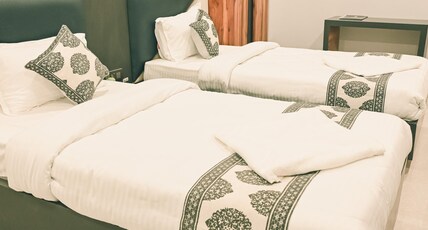 Empire Regency Room Type - Deluxe Twin