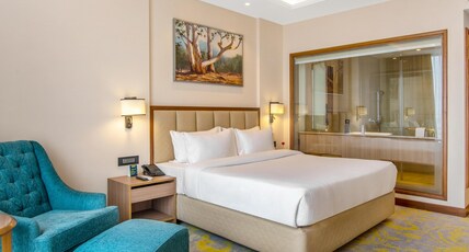 Golden Tulip Jalandhar Room Type - Premium King Room