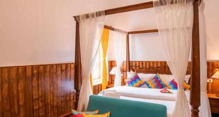 goSTOPS Ooty Room Type - Heritage Private Room with Ensuite Bathroom