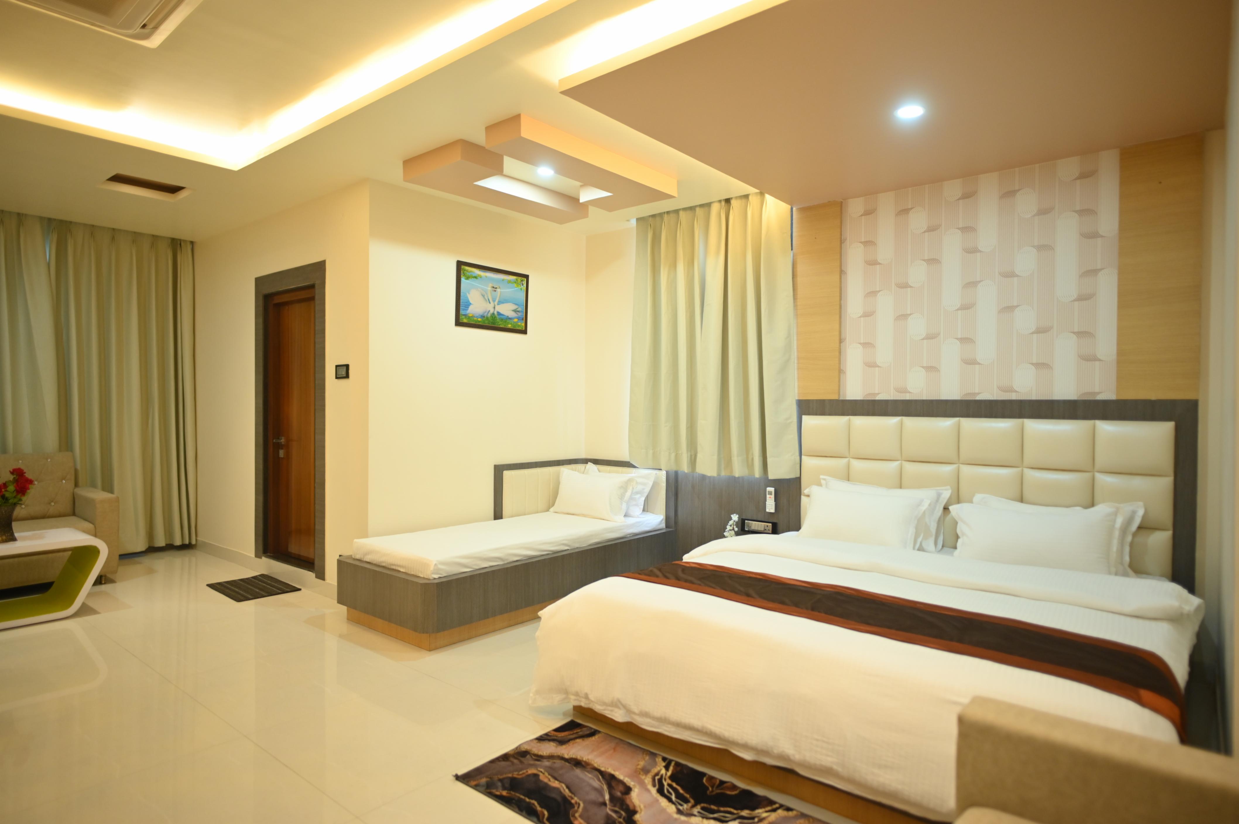 Lee Palace Room Type - EXECUTIVE ROOM