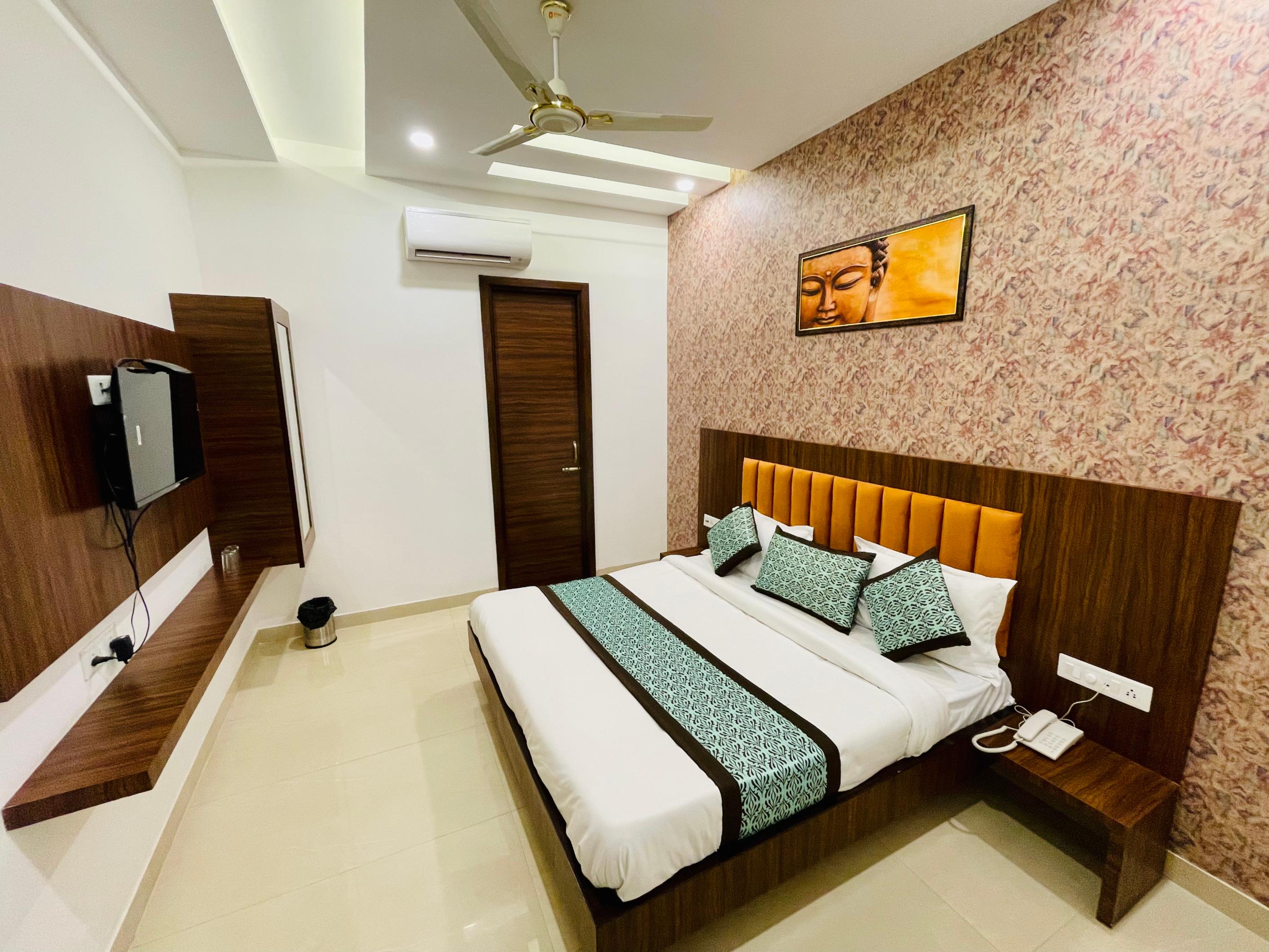 Hotel V Five Room Type - Executive Room