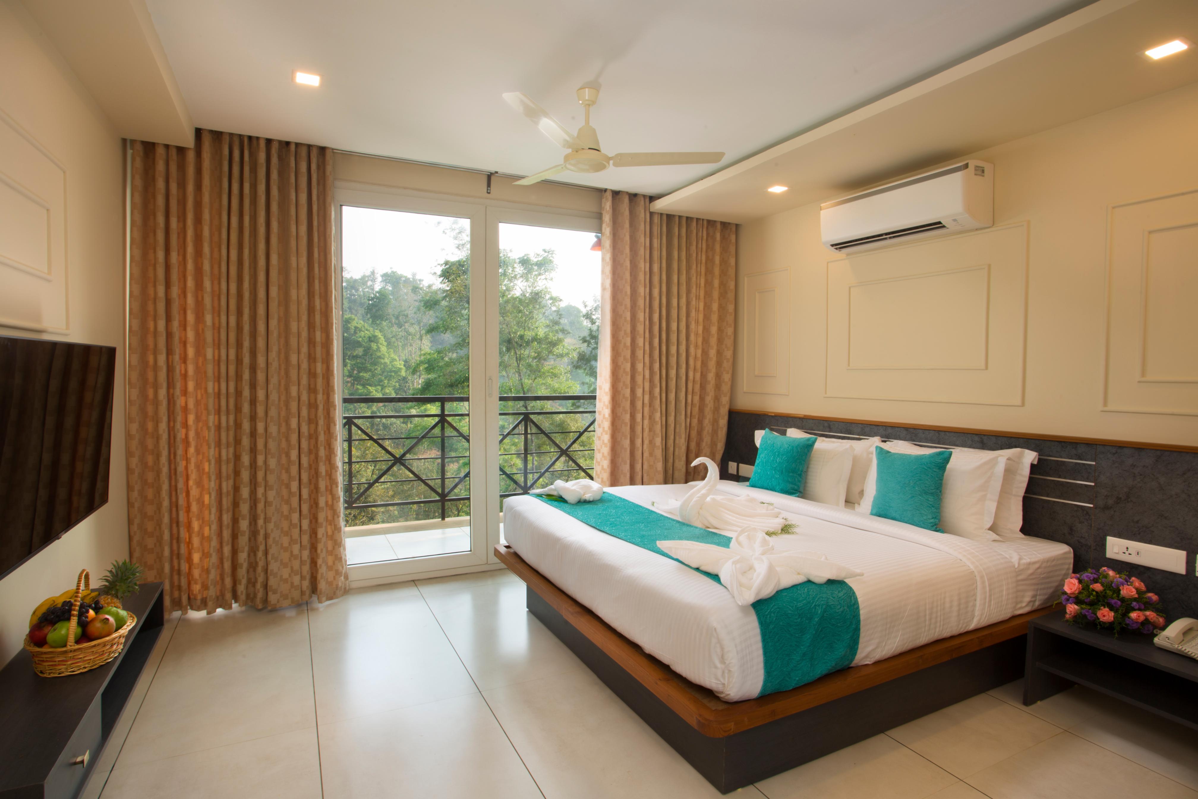 Amrezy Resort & Spa Room Type - Eros Premium Cottage Air Conditioned Room with Balcony