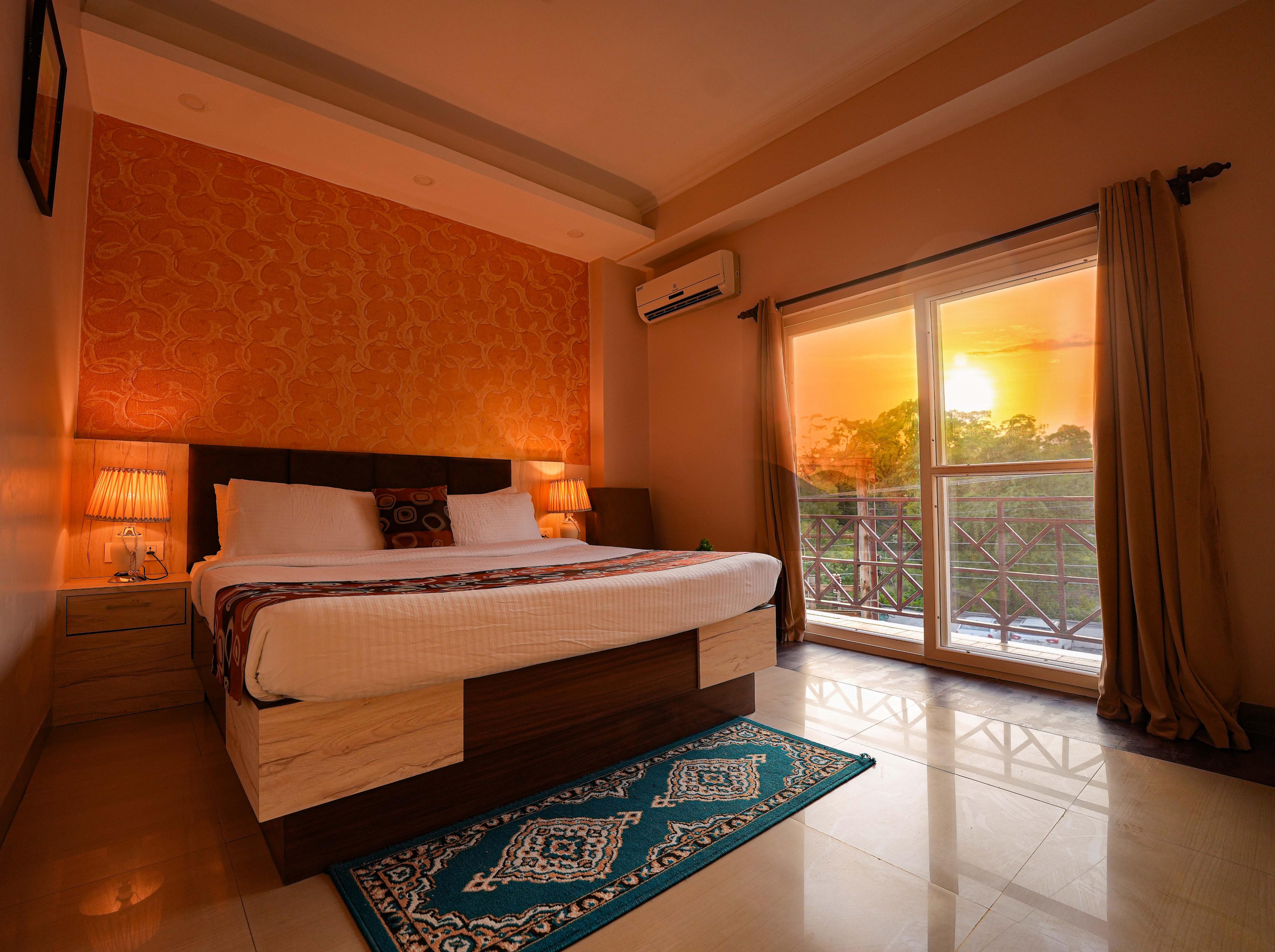 Hotel 360 By DPolo Dharamshala Room Type - Deluxe Room
