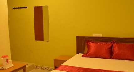 Sri Hari Yugan Lodge Room Type - Deluxe AC