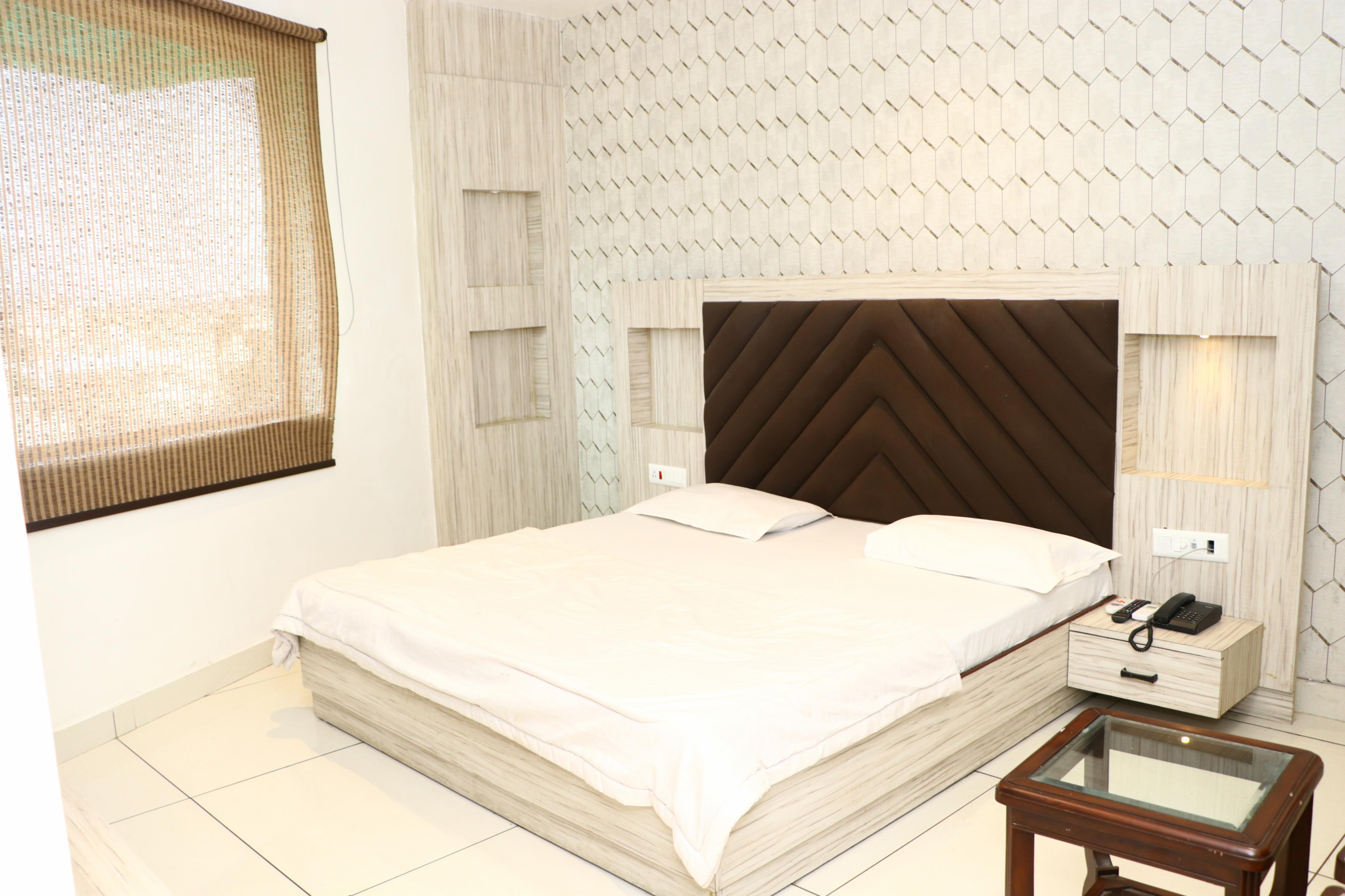 Hotel Gazebo - Tap to explore photos