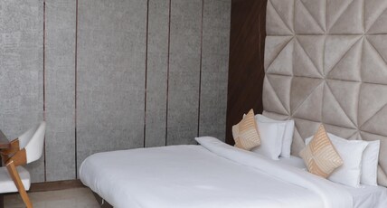 Samdariya Gold Room Type - Suite Room