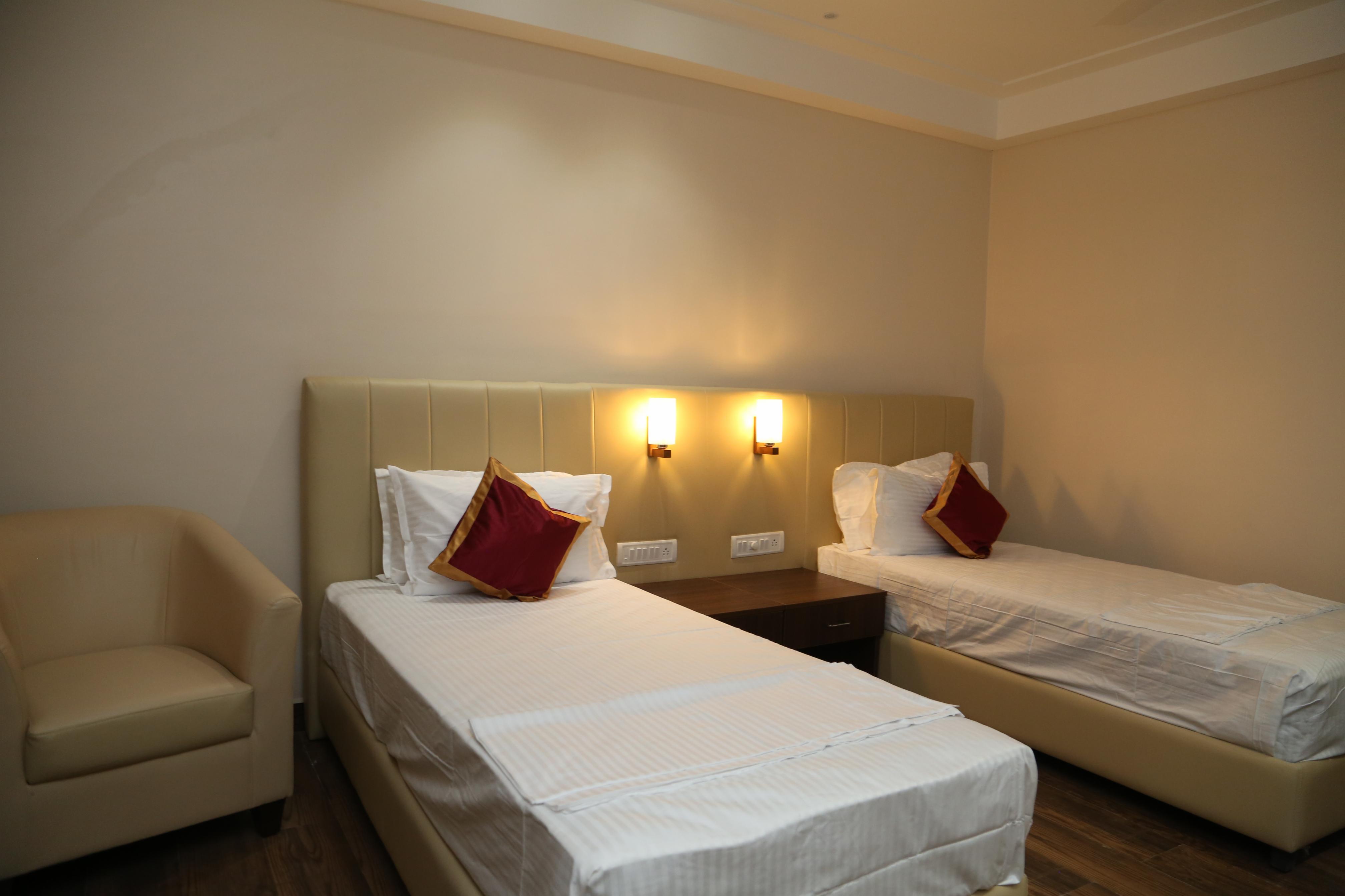 HOTEL SKANDA PALACE Room Type - Club - Double