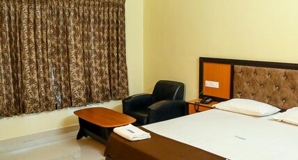 Nandha Residency Room Type - Deluxe AC Room