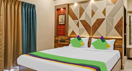 Treebo Seabreeze Comforts With Swimming Pool Room Type - Premium Room With Balcony