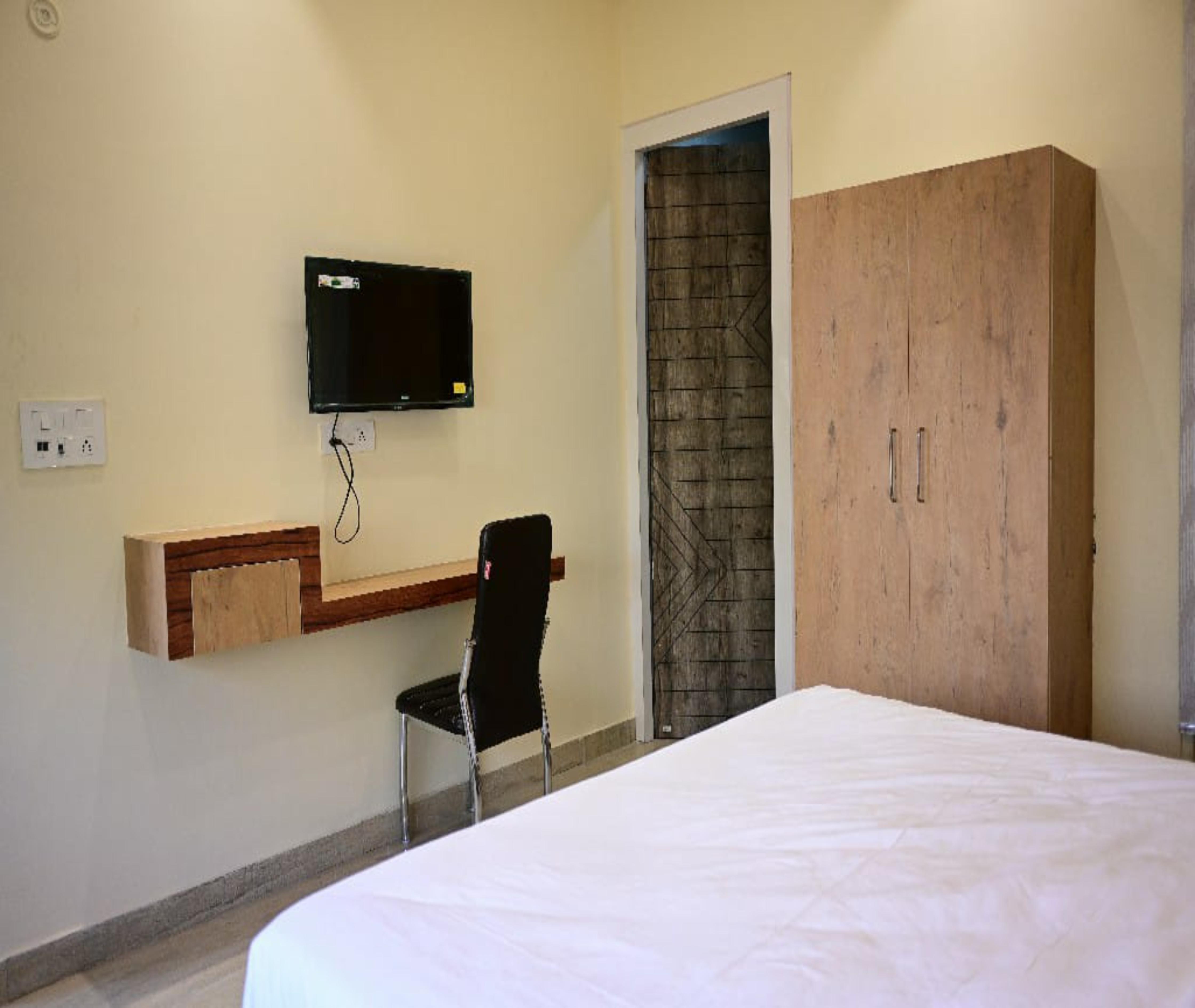 HOTEL KAPSON PALACE Room Type - Deluxe Room