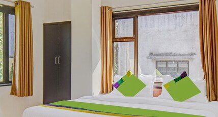 Itsy Hotels Villa Inn Aurangabad Room Type - Deluxe Room