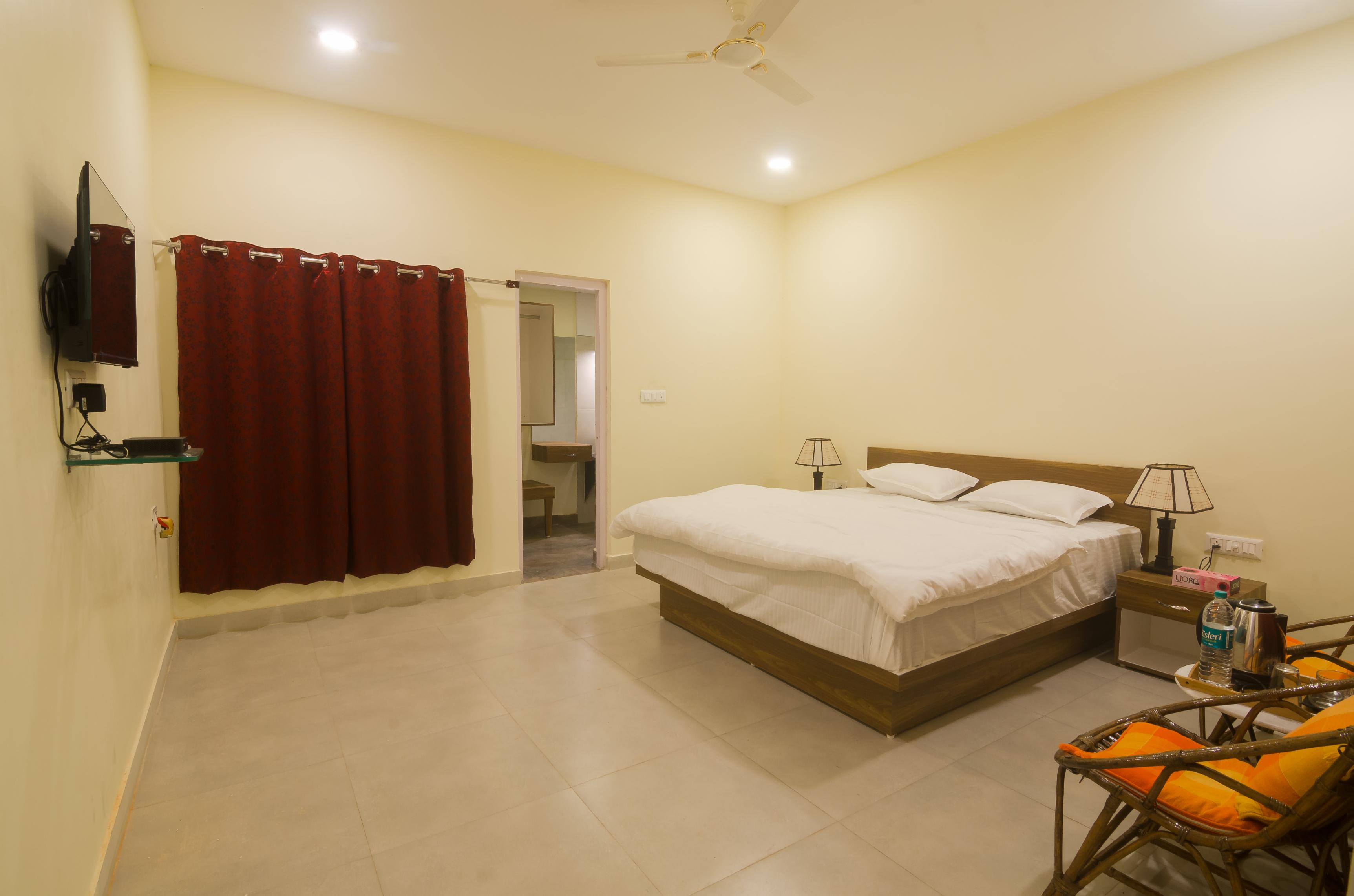 Kolar Jungle Retreat - Tap to explore photos