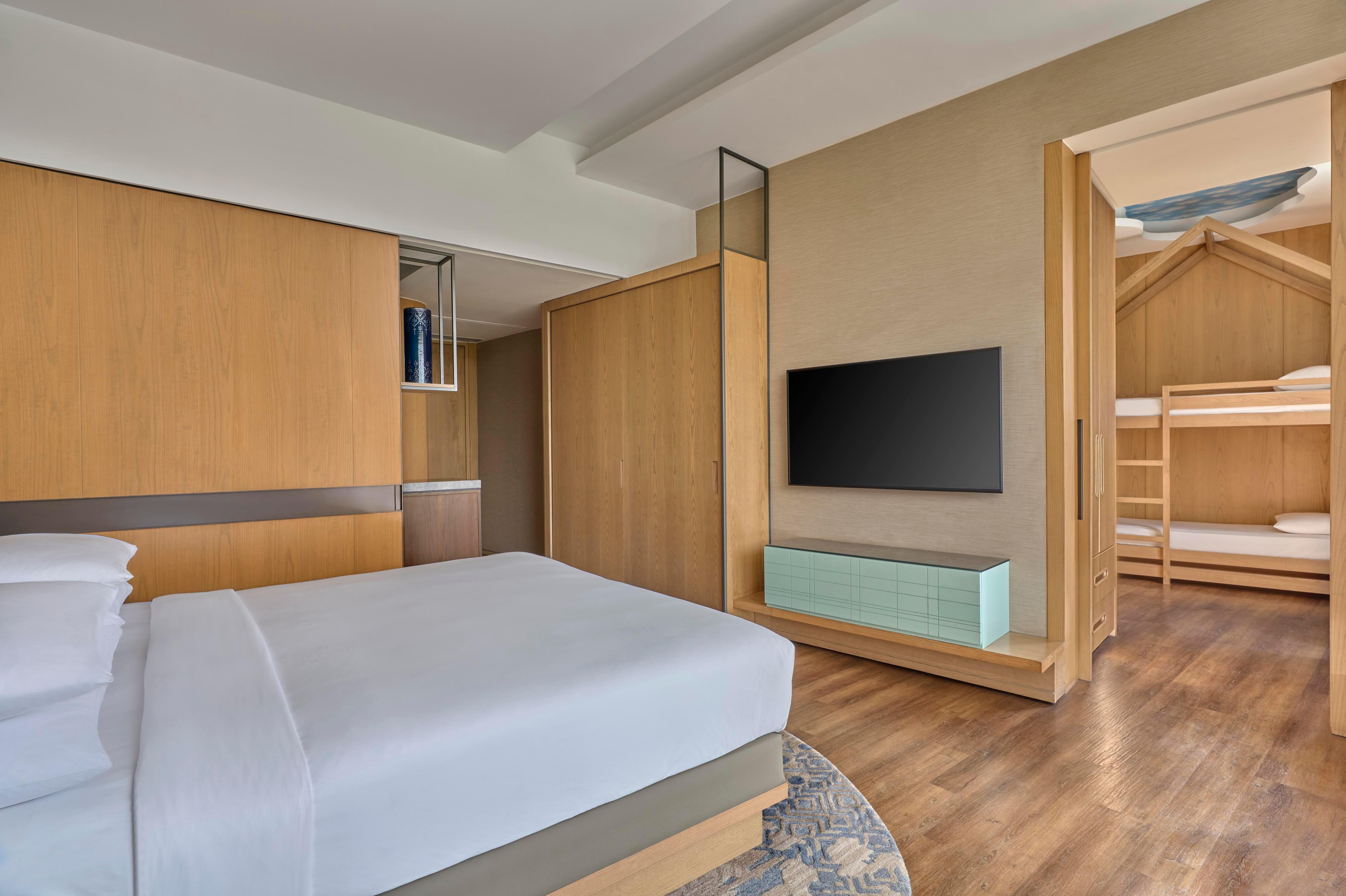 Aravali Marriott Resort & Spa, Delhi NCR - Tap to explore photos