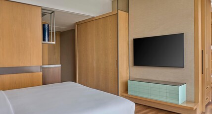 Aravali Marriott Resort & Spa, Delhi NCR Room Type - 1 Bunk Bed, Family Room, 1 King, Aravali View Aravali Marriott Resort & Spa, Delhi NCR Room Type - 1 Bunk Bed, Family Room, 1 King, Aravali View